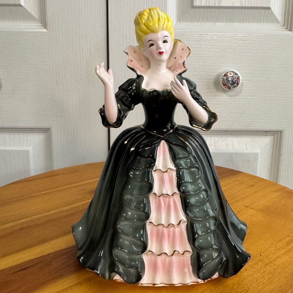 Napco Lady Juliet dark green dress ceramic‎ figurine